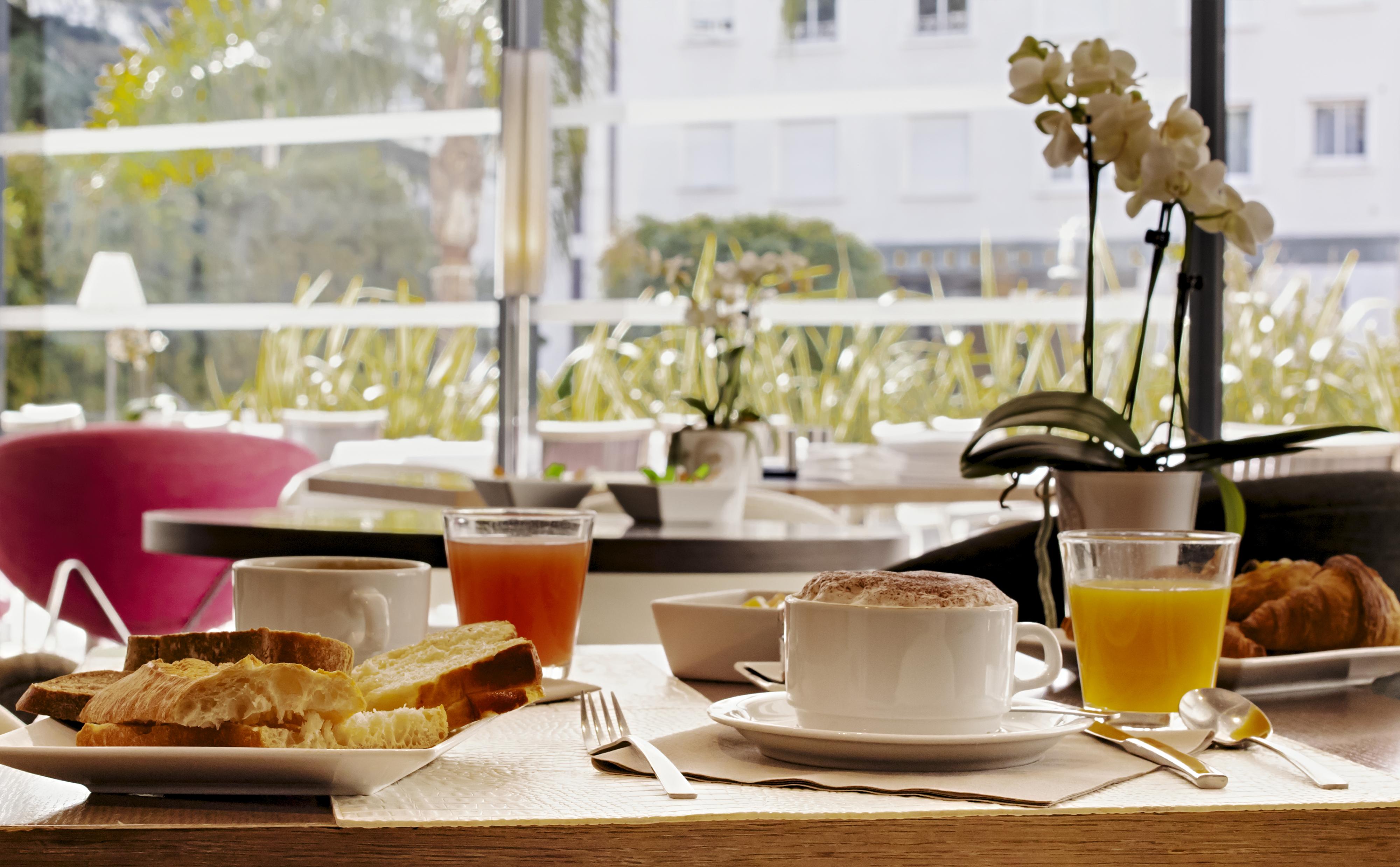 Hotel Le Canberra Cannes Luaran gambar